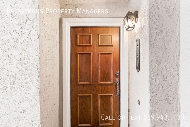 12122 Royal Birkdale Row in San Diego, CA - Building Photo - Building Photo