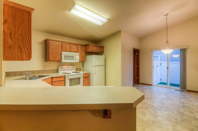 1001 S 91st Ave in Yakima, WA - Building Photo - Building Photo