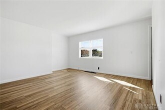 2512 Harshman Rd in Dayton, OH - Building Photo - Building Photo