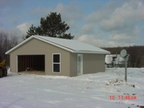 7048 W 38 Rd in Cadillac, MI - Building Photo - Building Photo