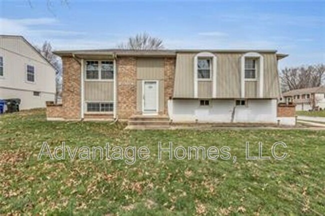 property at 15908 W Brougham Ct