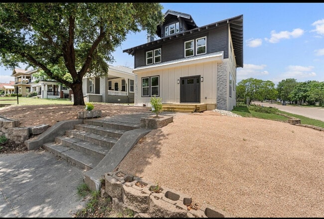 2201 Morrow Ave in Waco, TX - Building Photo - Building Photo