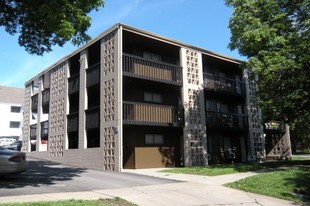 Rollins Place Apartments