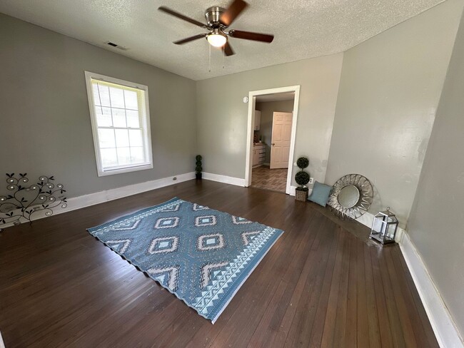 214 N King St in Gastonia, NC - Building Photo - Building Photo