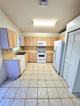 16254 SW 100th Terrace in Miami, FL - Building Photo - Building Photo