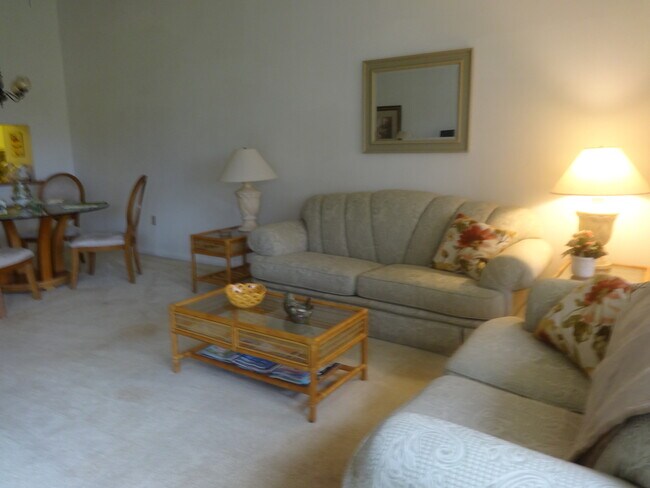 1211 Capri Isles Blvd in Venice, FL - Building Photo - Building Photo