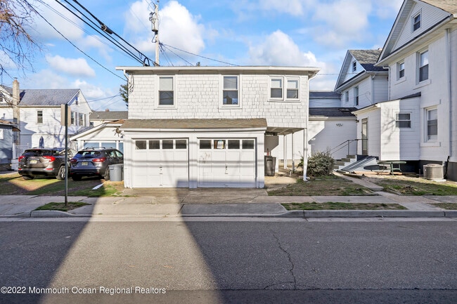 324 McCabe Ave in Bradley Beach, NJ - Building Photo - Building Photo