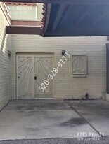 56 N Camino Imagen in Tucson, AZ - Building Photo
