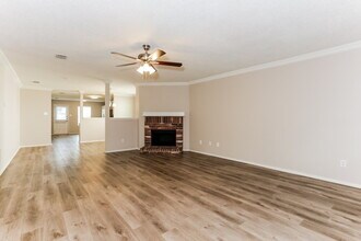 2365 White Pine Dr in Little Elm, TX - Building Photo - Building Photo