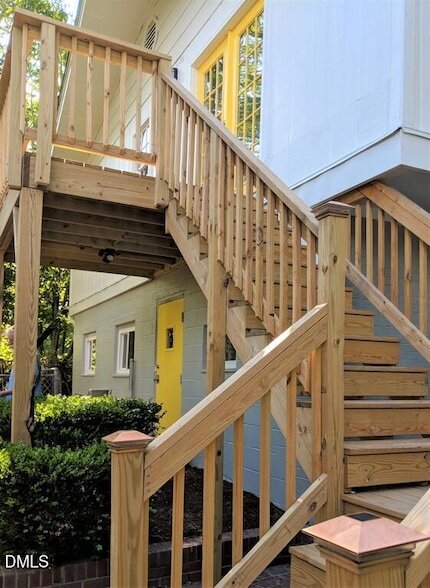 15 N Fisher St in Raleigh, NC - Foto de edificio - Building Photo