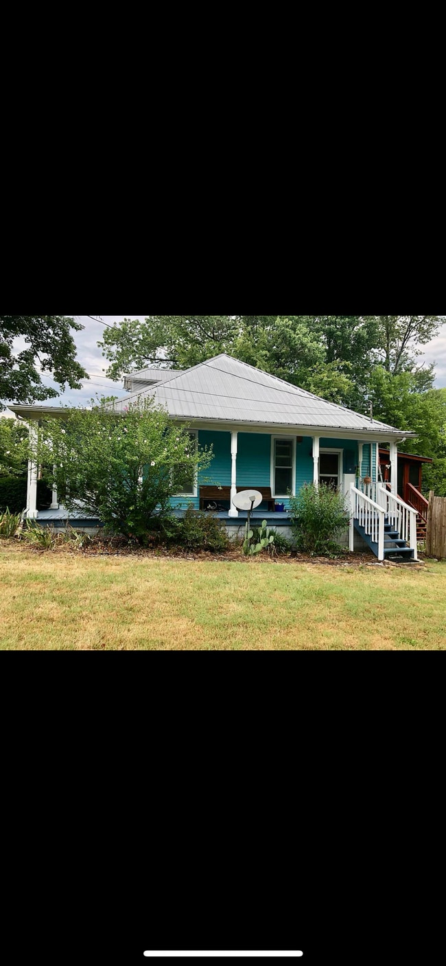 318 Maple St in Kingston Springs, TN - Building Photo - Building Photo