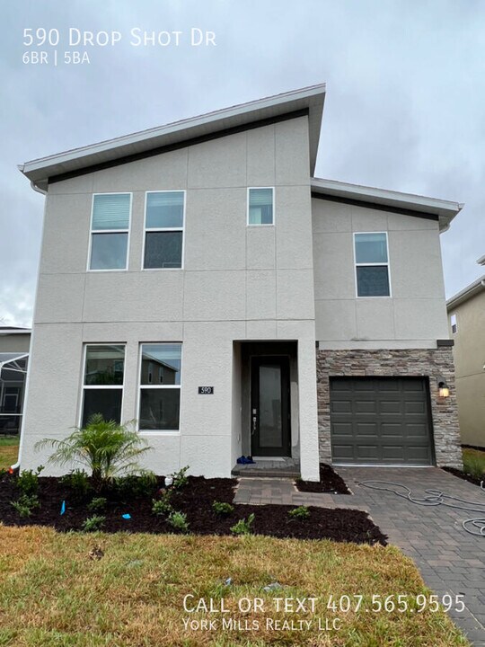 590 Drop Shot Dr in Davenport, FL - Foto de edificio