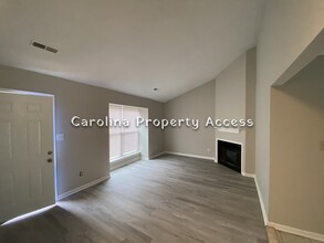 6705 Magnolia Ct in Raleigh, NC - Building Photo - Building Photo