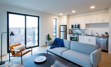 Wakpada Apartments in Minneapolis, MN - Building Photo - Building Photo