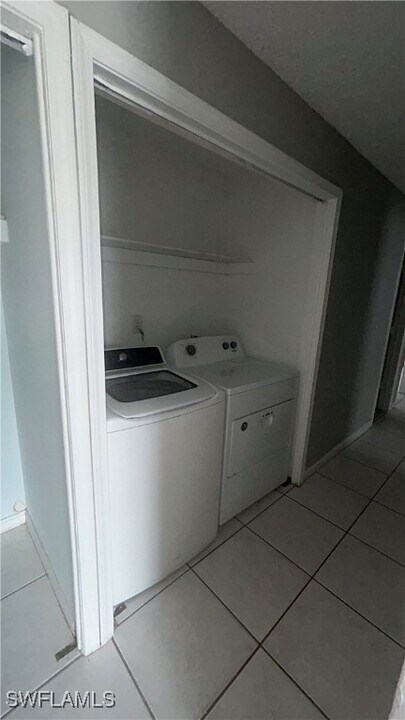 2252 9th Ct in Lehigh Acres, FL - Building Photo
