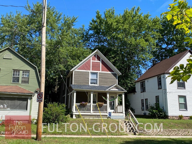 property at 847 Fountain St NE