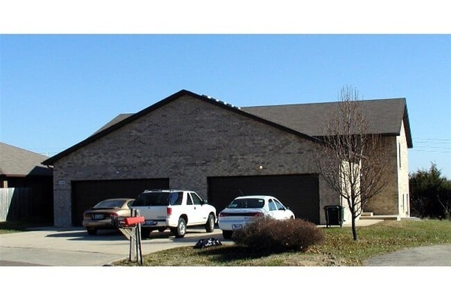 property at 1415 Commercial Dr