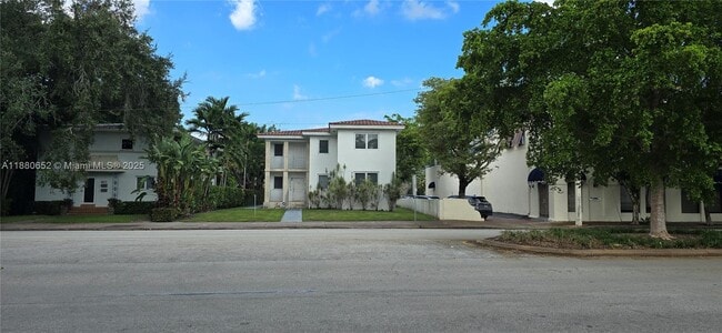 property at 3915 Ponce de Leon Blvd