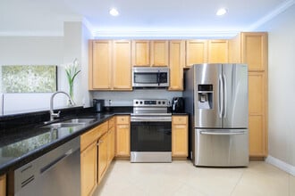 8115 Bellagio Ln in Boynton Beach, FL - Building Photo - Building Photo