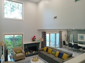 7551 Maywood Dr in Pleasanton, CA - Building Photo - Building Photo