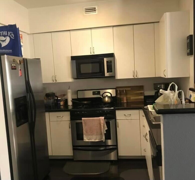 1801 E Katella Ave, Unit 1053 in Anaheim, CA - Building Photo