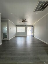 9122 Clearwater Dr in Dallas, TX - Building Photo - Building Photo