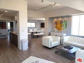 10501 Wilshire Blvd in Los Angeles, CA - Building Photo - Building Photo