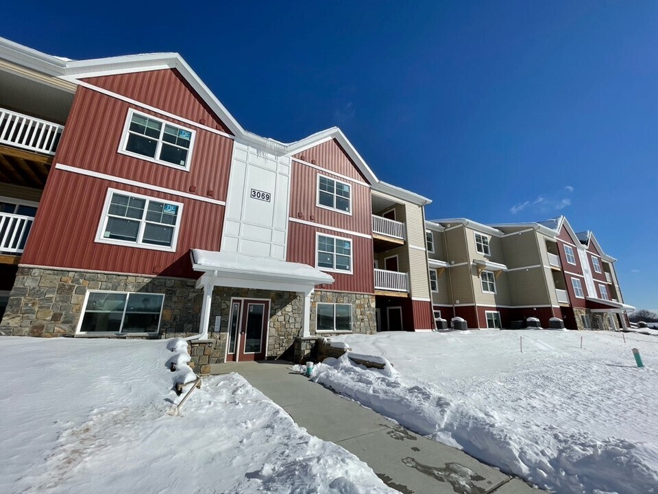 Lamoreaux Farms Apartments in Rockford, MI