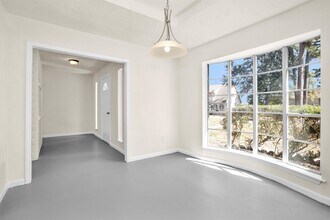 2126 Millhouse Rd in Houston, TX - Building Photo - Building Photo