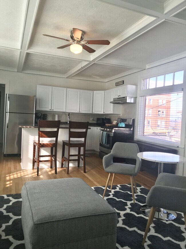 10 Pine St Apartments and Nearby Portland Apartments For Rent