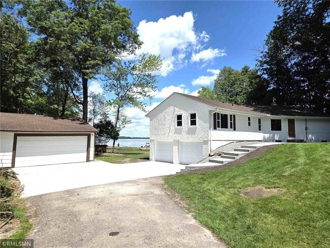 property at 3311 Interlachen Dr NE