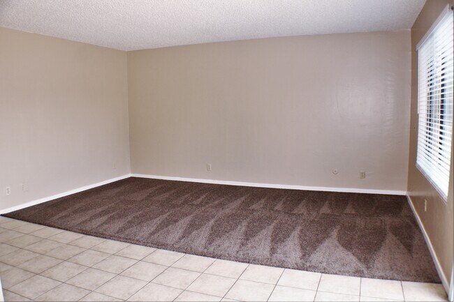 3208 La Costa St in Bakersfield, CA - Building Photo - Building Photo