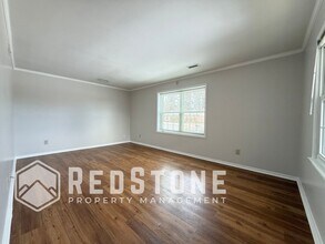 136 Westview Dr in Elon, NC - Building Photo - Building Photo