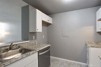 17533 149th Ave SE in Renton, WA - Building Photo - Building Photo