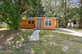 4638 Suffolk Ave in Jacksonville, FL - Building Photo - Building Photo