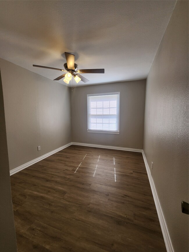 property at 138 W Marion St