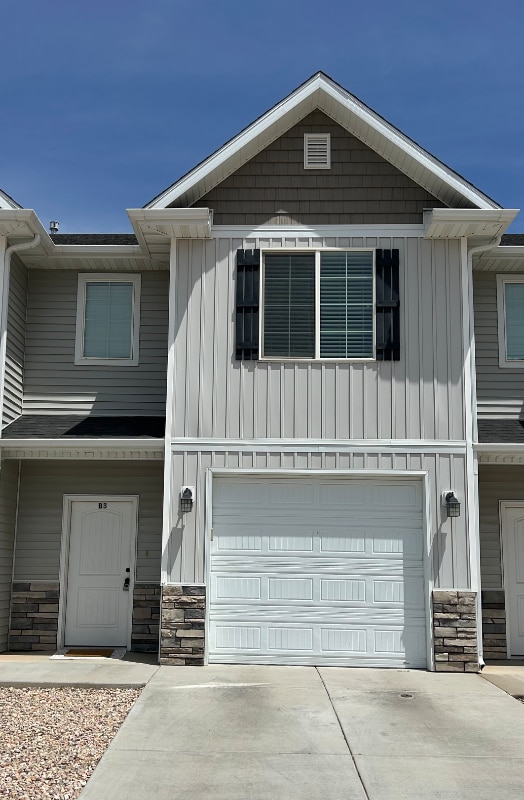 property at 474 1425 N St