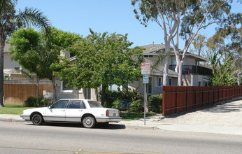 1137-1139 S C St in Oxnard, CA - Foto de edificio - Building Photo