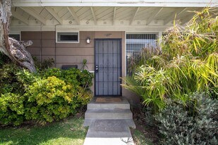 5075-81 Bayard St in San Diego, CA - Building Photo