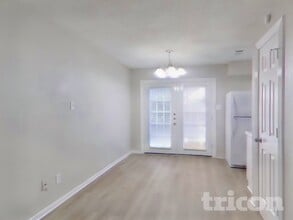 19902 Burle Oak Dr in Humble, TX - Building Photo - Building Photo