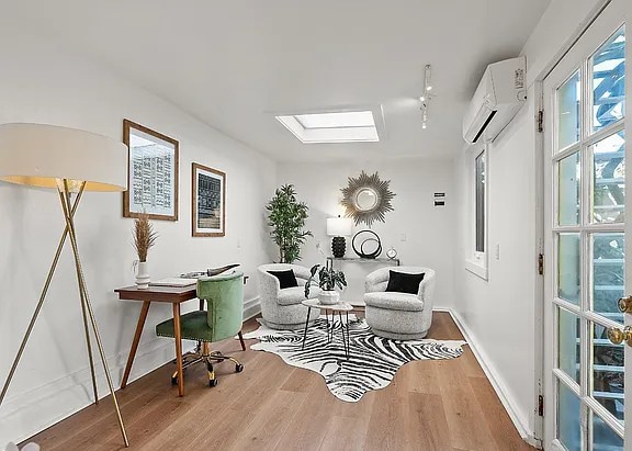 721 Holloway Ave in San Francisco, CA - Foto de edificio - Building Photo