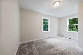 62 N Main St in Westford, MA - Building Photo - Building Photo