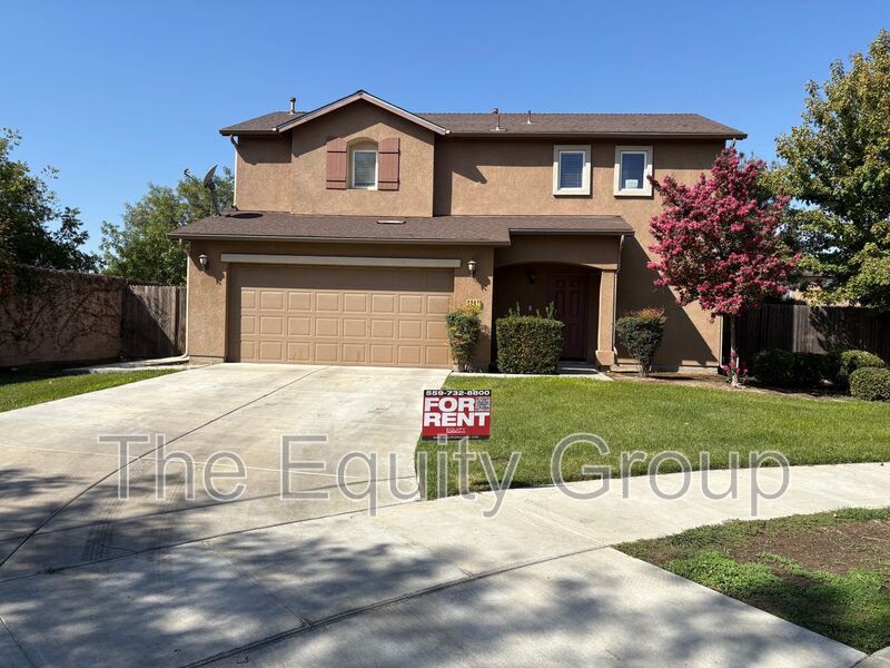 4247 S Cindy Ct in Visalia, CA - Building Photo