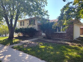 200 S Margaret St in Joliet, IL - Foto de edificio - Building Photo