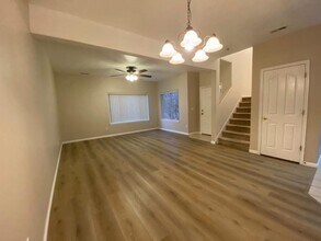 7367 S Geralee Ln in West Jordan, UT - Foto de edificio - Building Photo