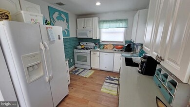 115 Charles Blvd in Stafford Township, NJ - Building Photo - Building Photo
