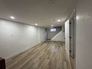 42 Bloomfield Ave in St Catharines, ON - Building Photo - Building Photo