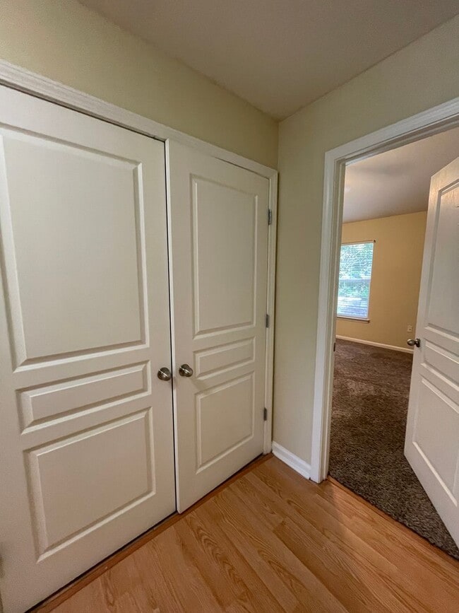 3914 Cherokee Woods Way