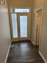 231 Brambling Way in Ottawa, ON - Building Photo - Building Photo