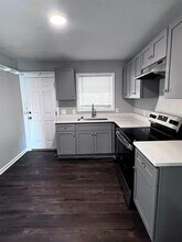 1333 Meadowbrook Dr in Garland, TX - Building Photo - Building Photo